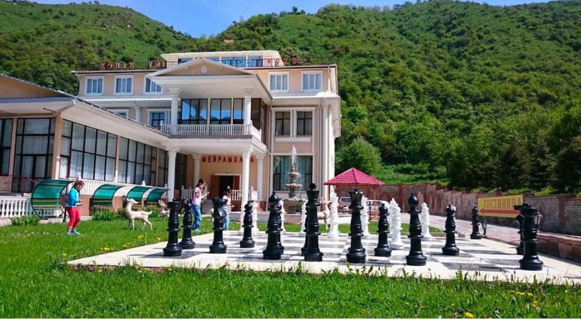 Эдельвейс Hotel Almaty Bagian luar foto